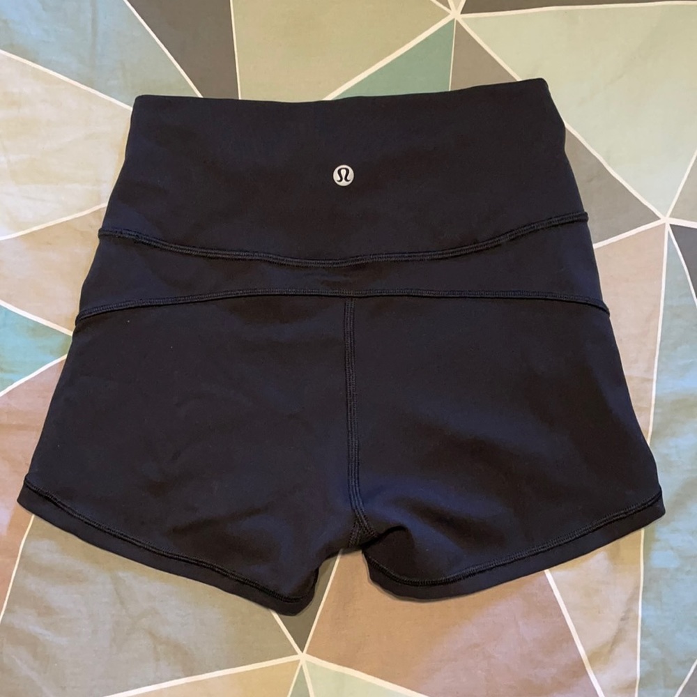 Lululemon In Movement Short *Everlux 2.5" Size 4